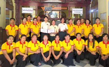 EMS Myanmar receiving their Bronze performance award